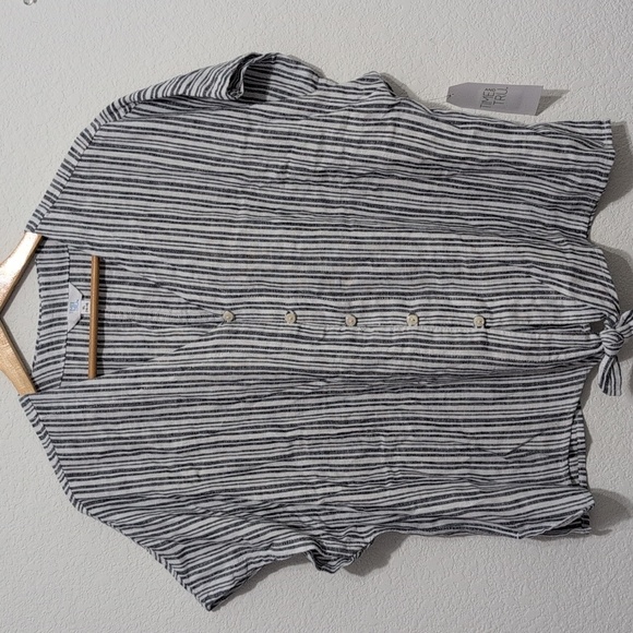 4/$12 NWT Time And Tru Striped Linen Blend Button Down Front Tie Top Size  XL - Picture 2 of 9
